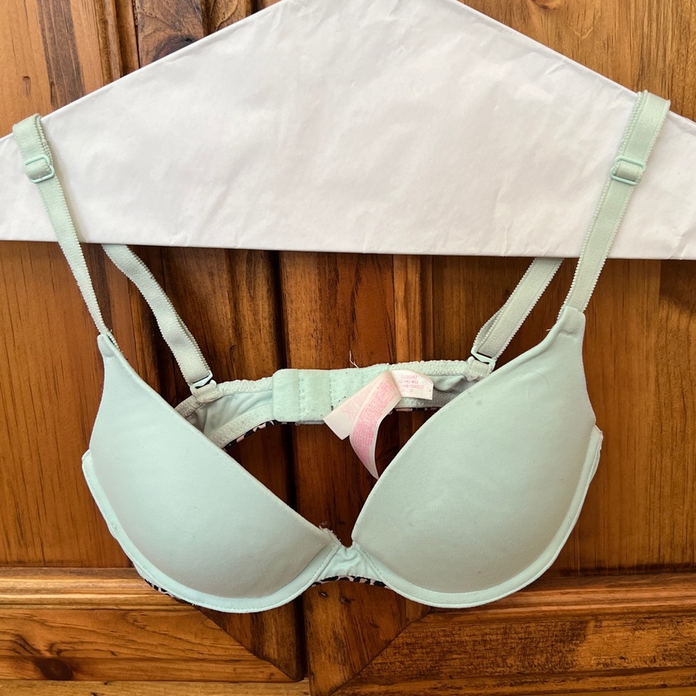Victoria’s Secret PINK mint green lush up bra size 32B